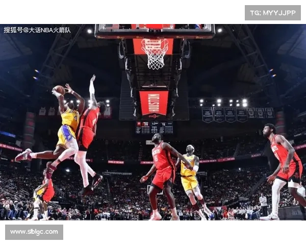 4月1日NBA湖人队大战火箭队,湖人配合有瑕疵,火箭队进攻端稳健